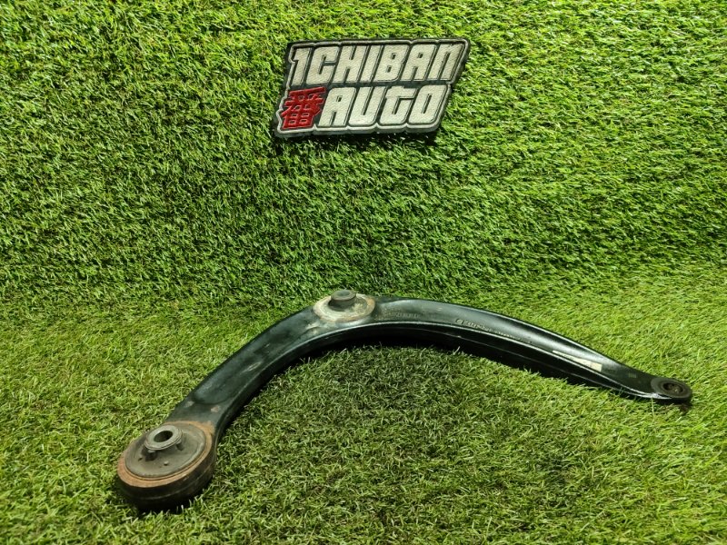 Рычаг передний правый PEUGEOT 3008 2014 T84 DV6C 833547 контрактная