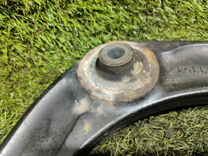 Рычаг передний правый PEUGEOT 3008 T84 DV6C