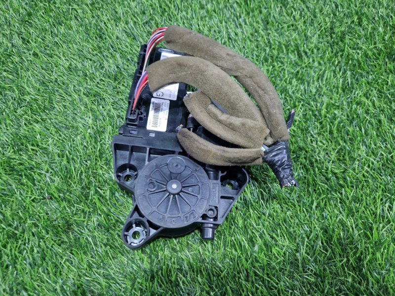 Мотор стеклоподъемника передний левый SM3 2010 L38 H4M