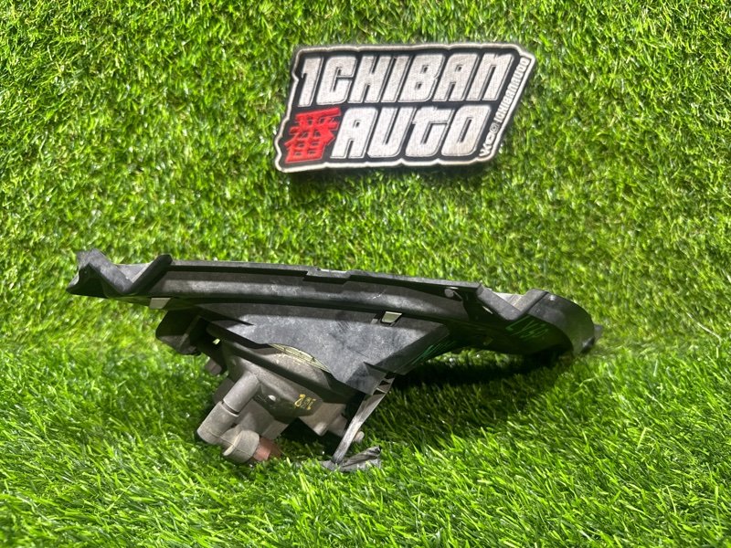 Туманка передняя левая MPV LY3P