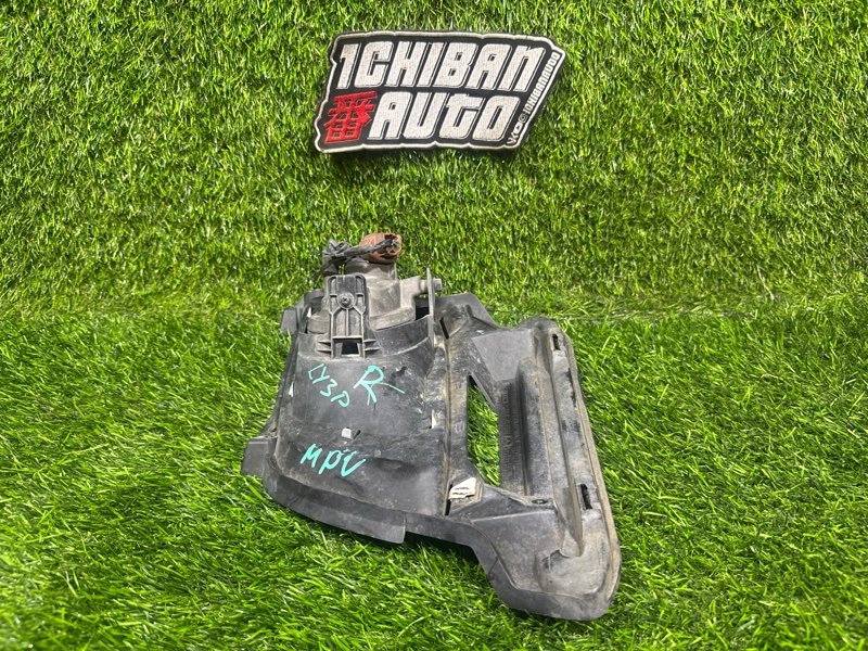 Туманка передняя правая MPV LY3P