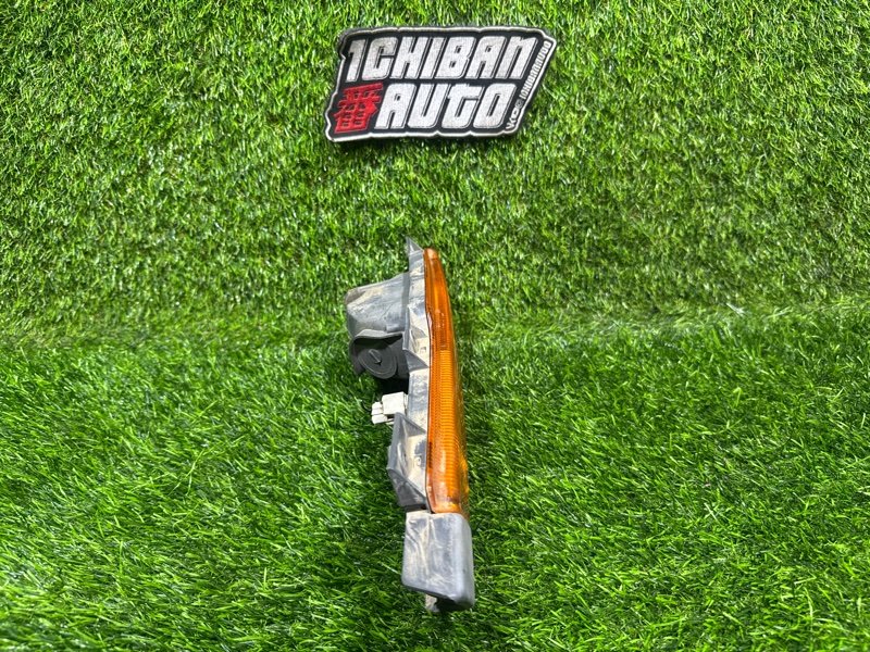 Повторитель поворота в дверь передний правый CANTER FD501B