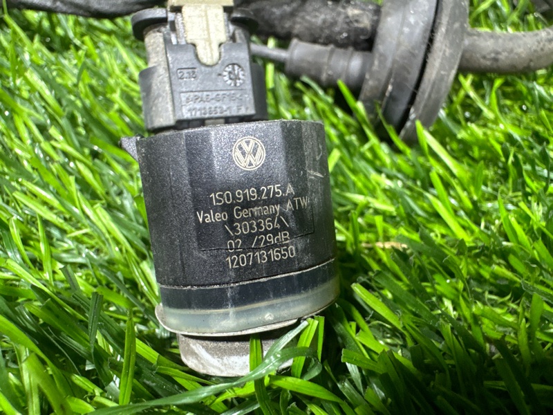 Датчик парковки задний A4 8K