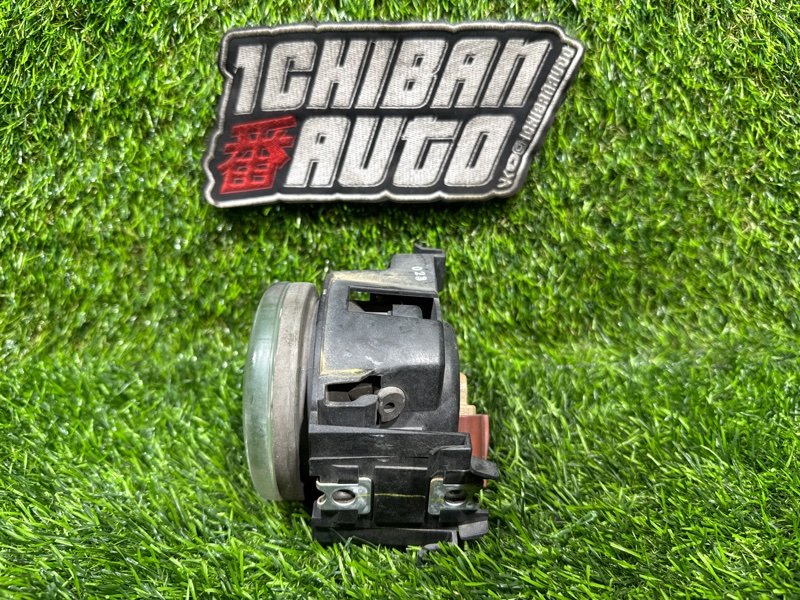 Туманка передняя правая LEGACY BR9