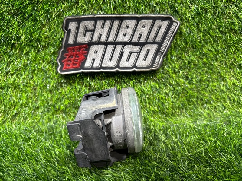 Туманка передняя правая LEGACY BR9