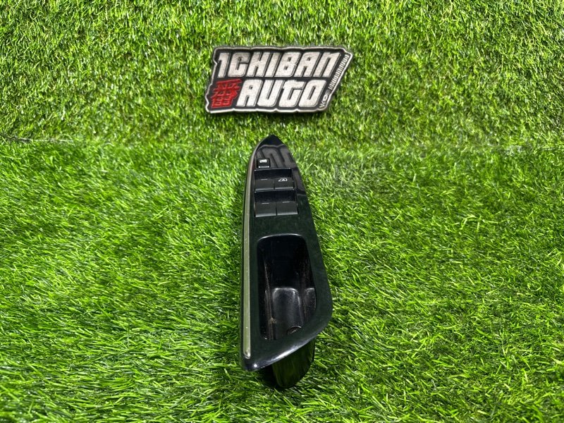 Блок упр. стеклоподьемниками передний правый MITSUBISHI EK SPACE B11A Блок упр. стеклоподьемниками передний правый MITSUBISHI EK SPACE B11A