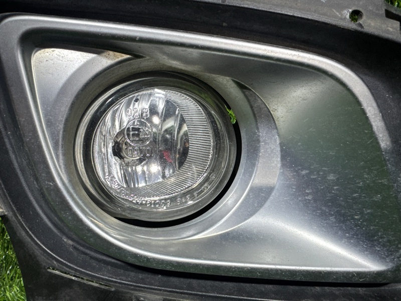 Туманка передняя правая MPV LY3P