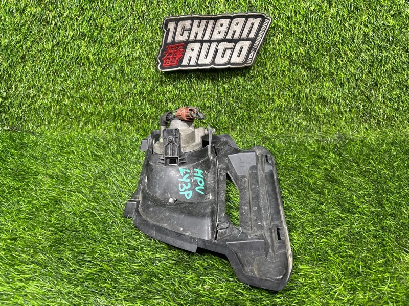 Туманка передняя правая MPV LY3P