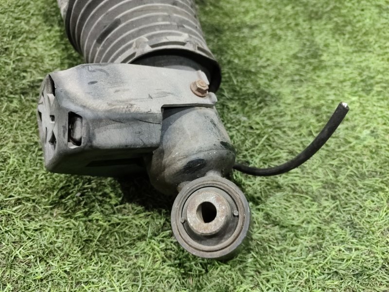 Стойка задняя правая CAYENNE 955