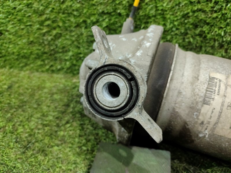 Стойка задняя левая CAYENNE 955