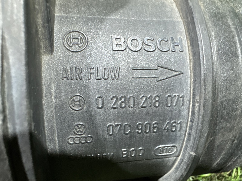 Датчик расхода воздуха CAYENNE 955