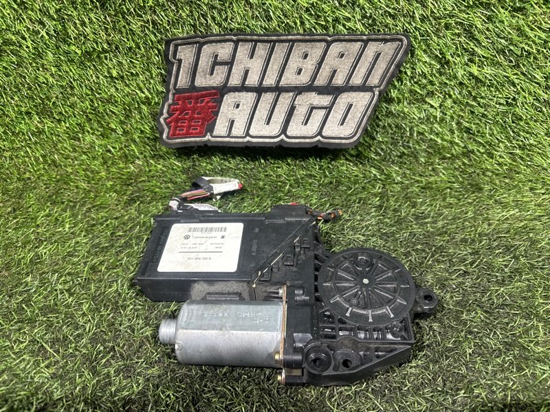 Мотор стеклоподъемника передний левый CAYENNE 955 Мотор стеклоподъемника передний левый CAYENNE 955