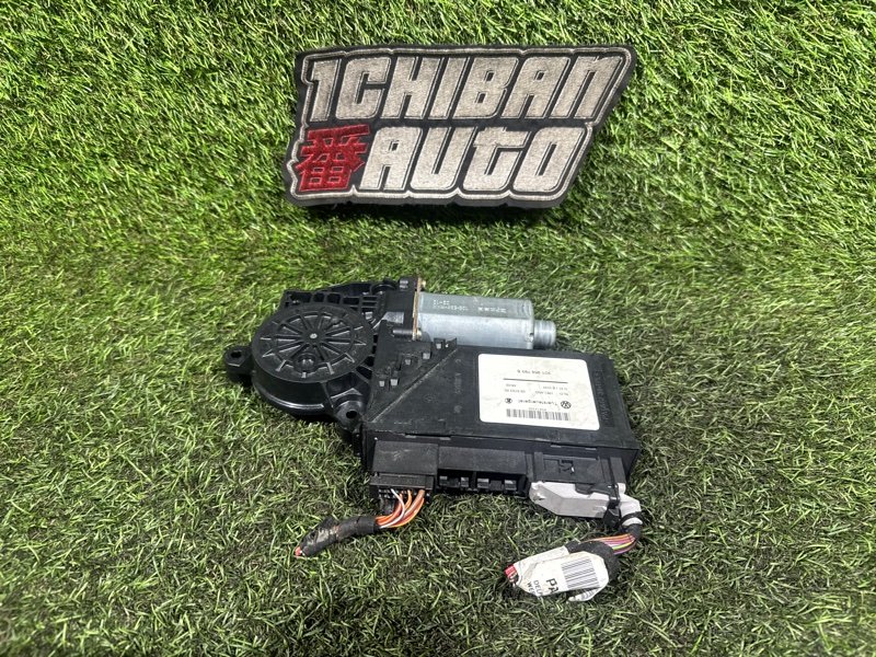 Мотор стеклоподъемника передний левый CAYENNE 955 Мотор стеклоподъемника передний левый CAYENNE 955