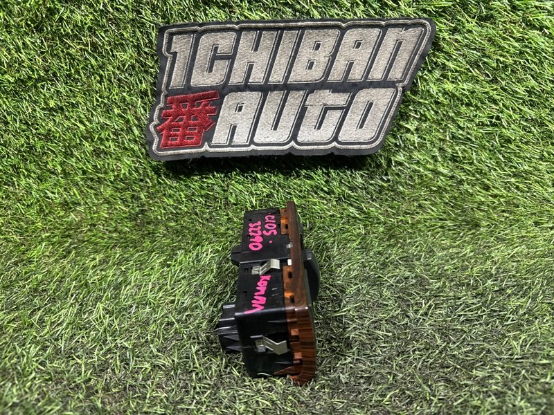 Блок управления светом WINSTORM MaXX 2010 C105 Z20S