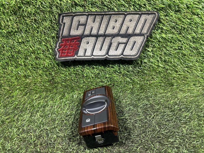 Блок управления светом WINSTORM MaXX 2010 C105 Z20S