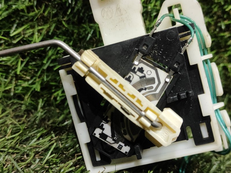 Датчик уровня топлива левый CAYENNE 955