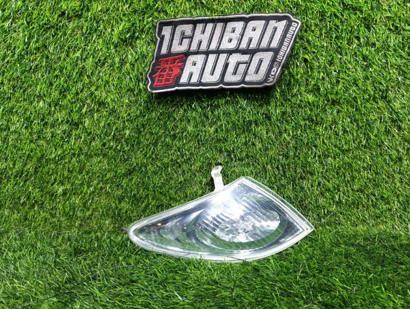 Габарит передний правый Mazda PREMACY CP8W C14551060B контрактная