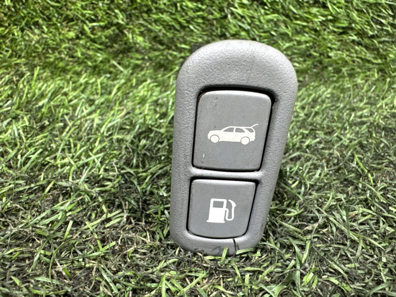 Кнопка открывания багажника SORENTO 2004 BL D4CB