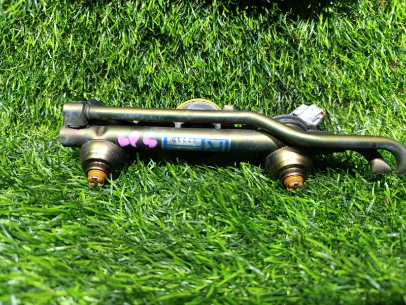 Форсунка инжекторная LEGACY BP5 EJ203 Форсунка инжекторная LEGACY BP5 EJ203