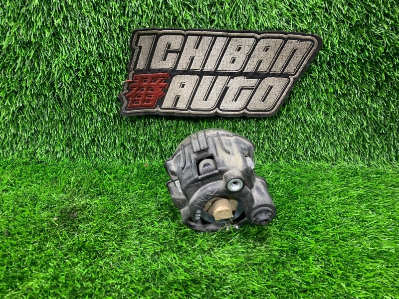 Туманка передняя правая LEGACY B4 BL5