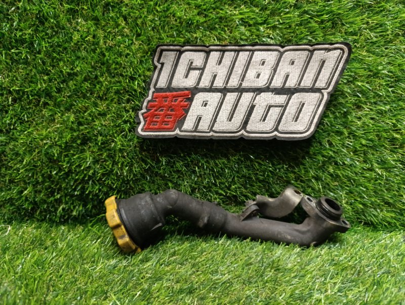 Маслозаливная горловина SUBARU FORESTER SF5