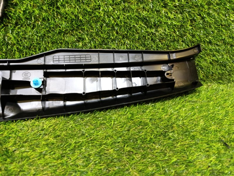 Накладка замка багажника задняя FORESTER SJ5