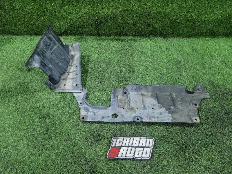 Защита двигателя передняя правая MITSUBISHI DELICA D:5 CV2W 5370A311 контрактная