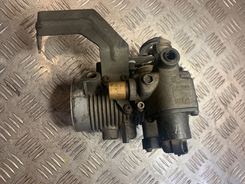 Дроссельная заслонка Land Rover Freelander 1 2.5 v6 25K4F MHB102240L контрактная