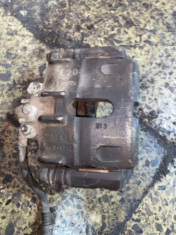 Суппорт тормозной передний правый Land Rover Freelander 1 2.5 v6 25K4F SEG100260 контрактная