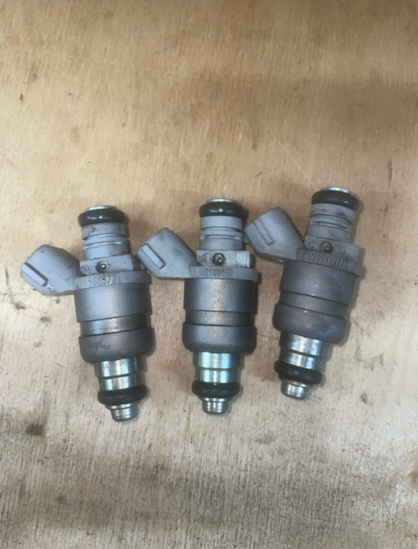 Форсунка топливная Colt Z34A 4A90