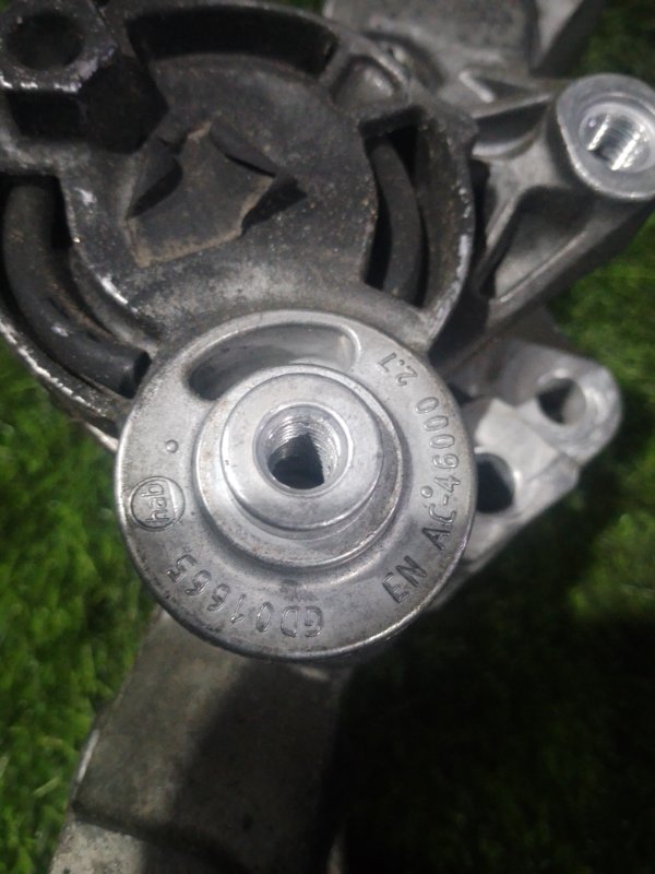 Кронштейн компрессора кондиционера 3-Series E90 N47D20 2.0D