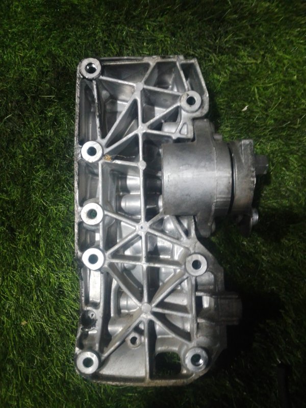 Кронштейн компрессора кондиционера 3-Series E90 N47D20 2.0D