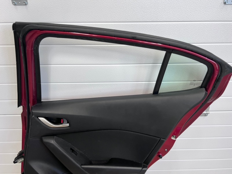 Дверь боковая задняя правая Axela 2013 BM6FJ Z6VE
