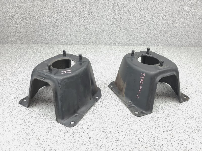 Крепление запасного колеса заднее SUZUKI Grand Escudo 2005 TX92W H27A 8396165D00 контрактная