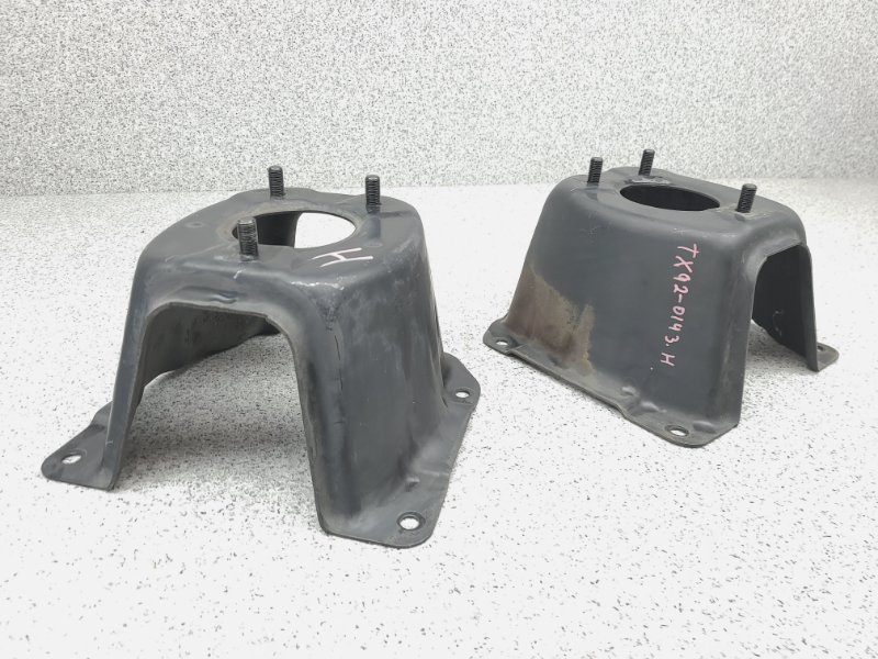 Крепление запасного колеса заднее Grand Escudo 2005 TX92W H27A