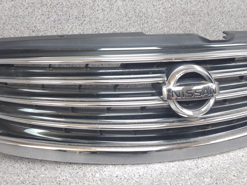 Решетка радиатора передняя Fuga 2008 PY50 VQ35HR
