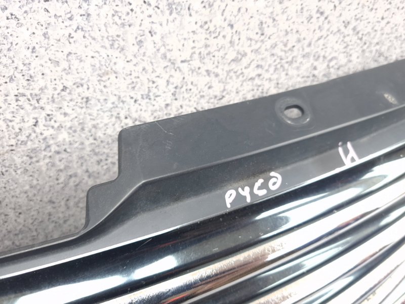 Решетка радиатора передняя Fuga 2008 PY50 VQ35HR