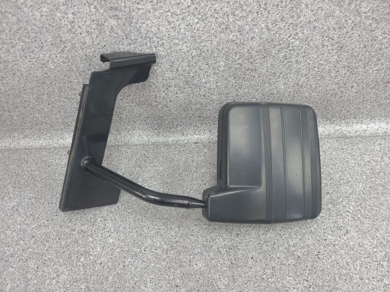 Зеркало двери багажника заднее Bighorn 2000 UBS73GW 4JX1