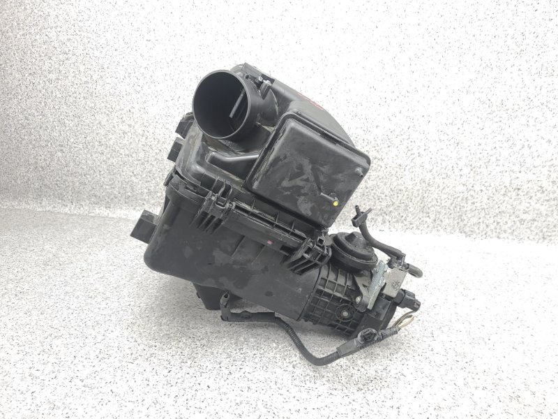 Корпус воздушного фильтра Harrier 2008 GSU36 2GRFE