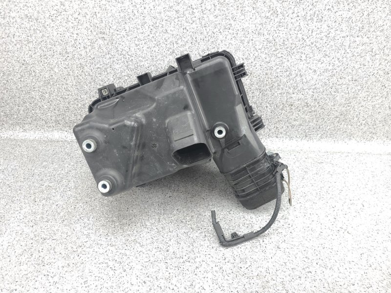 Корпус воздушного фильтра Harrier 2008 GSU36 2GRFE