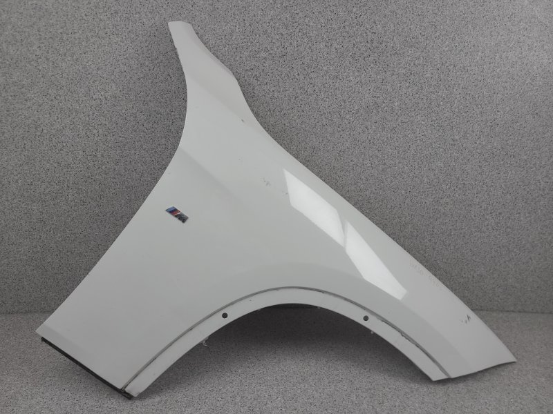 Крыло переднее правое BMW X1 2012 E84 N20B20A 41627332424 контрактная