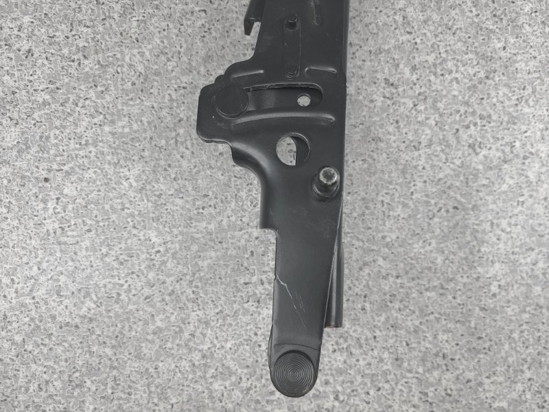 Петли капота X1 2016 F48