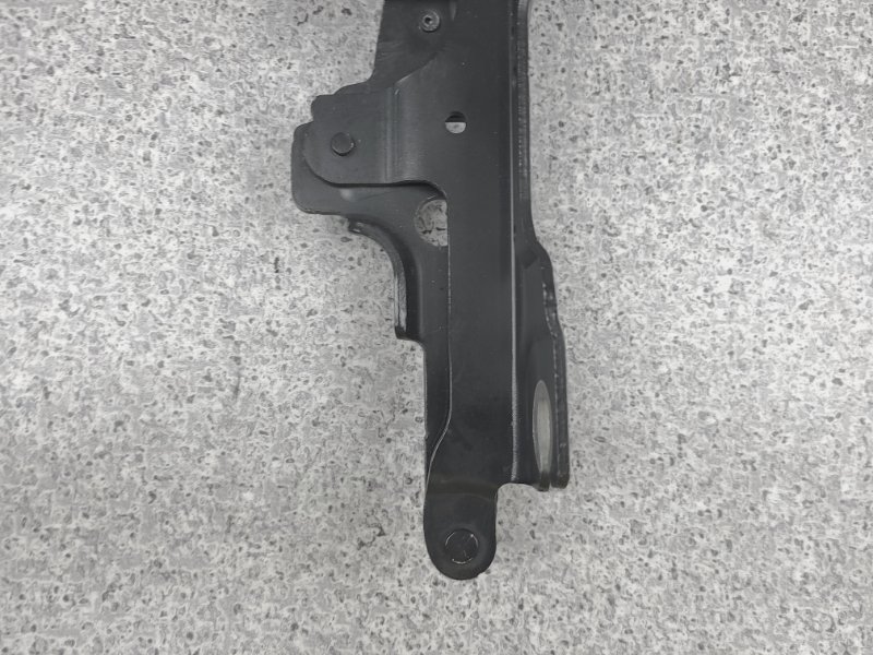 Петли капота X1 2016 F48