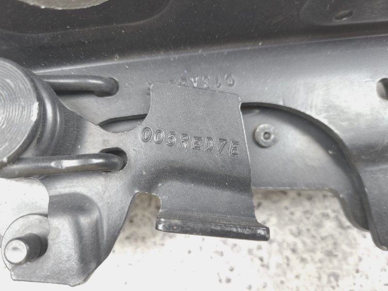 Петли капота X1 2016 F48