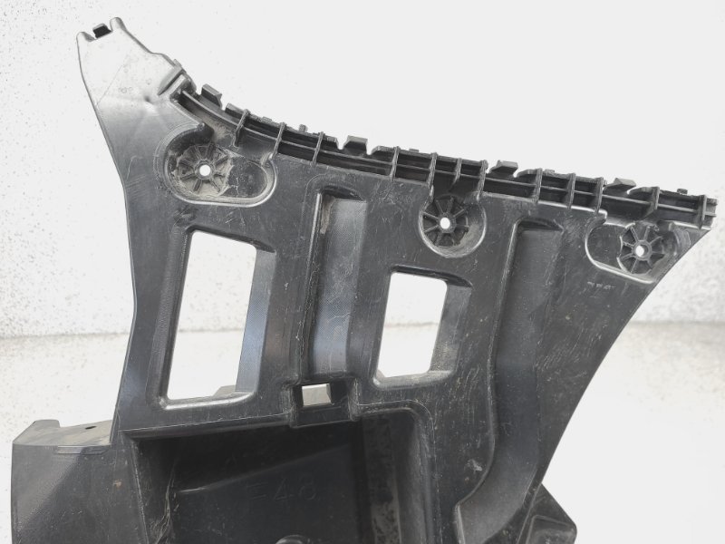 Крепление бампера заднее BMW X1 F48