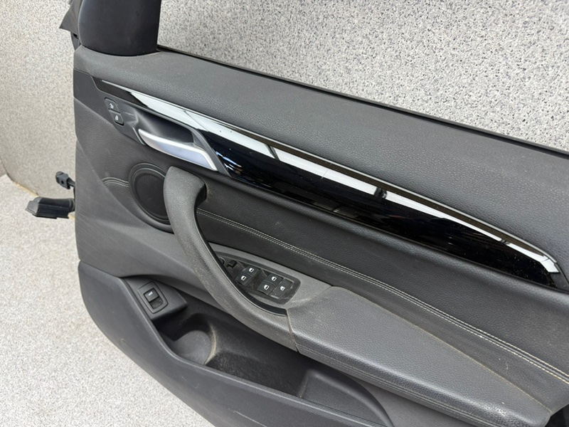 Дверь боковая передняя правая X1 2016 F48