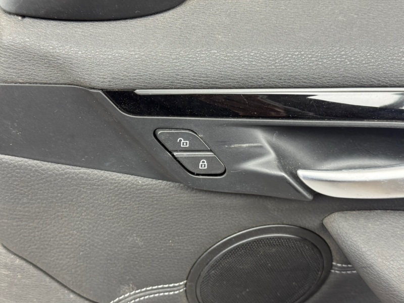 Дверь боковая передняя правая X1 2016 F48