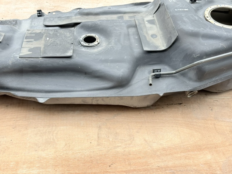 Бак топливный Vanguard 2009 GSA33 2GRFE Бак топливный Vanguard 2009 GSA33 2GRFE