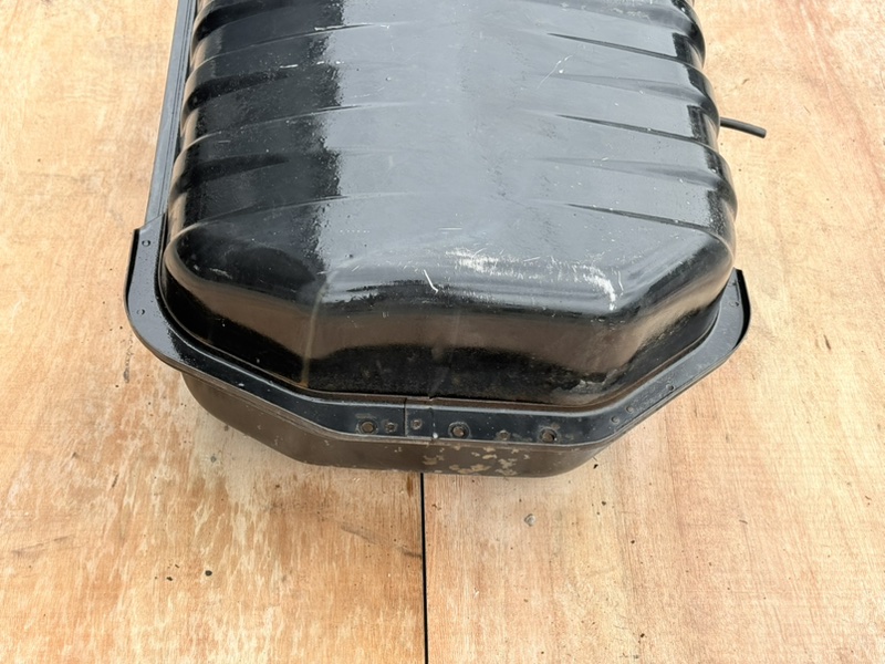 Бак топливный Vehicross 1997 UGS25DW 6VD1