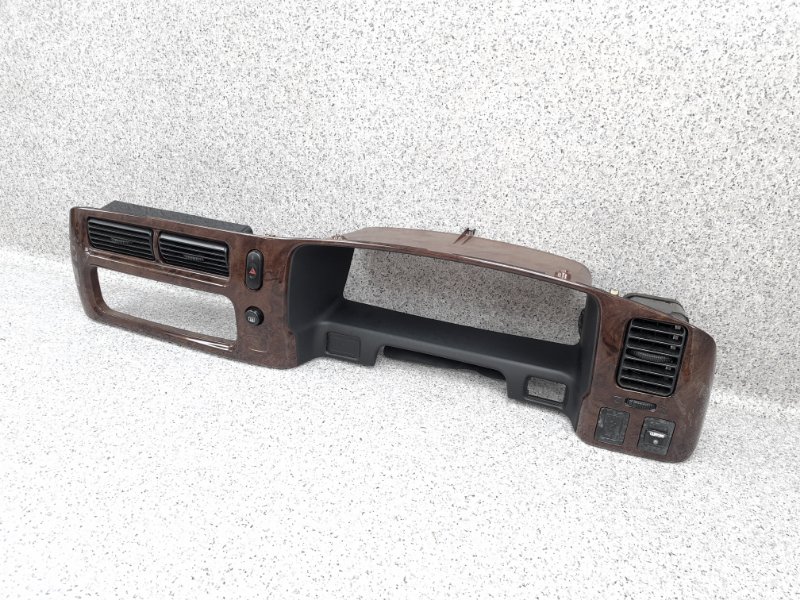 Рамка под спидометр передняя Mitsubishi Challenger K99W 6G74